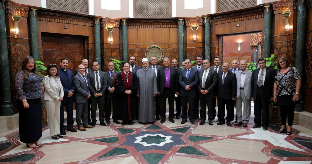 وفد الطائفة الإنجيلية يزور شيخ الأزهر للتهنئة بعيد الأأضحى