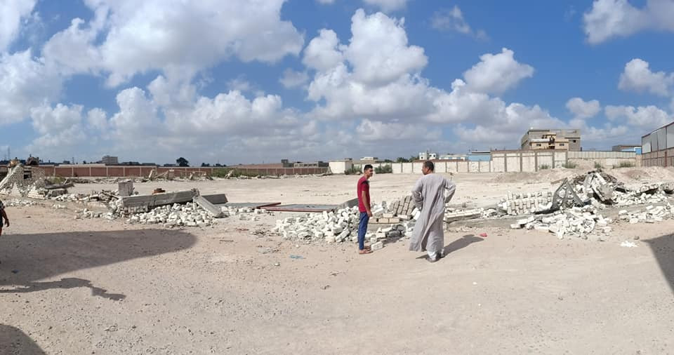 إزالة محال وأسوار مخالفة في الإسكندرية