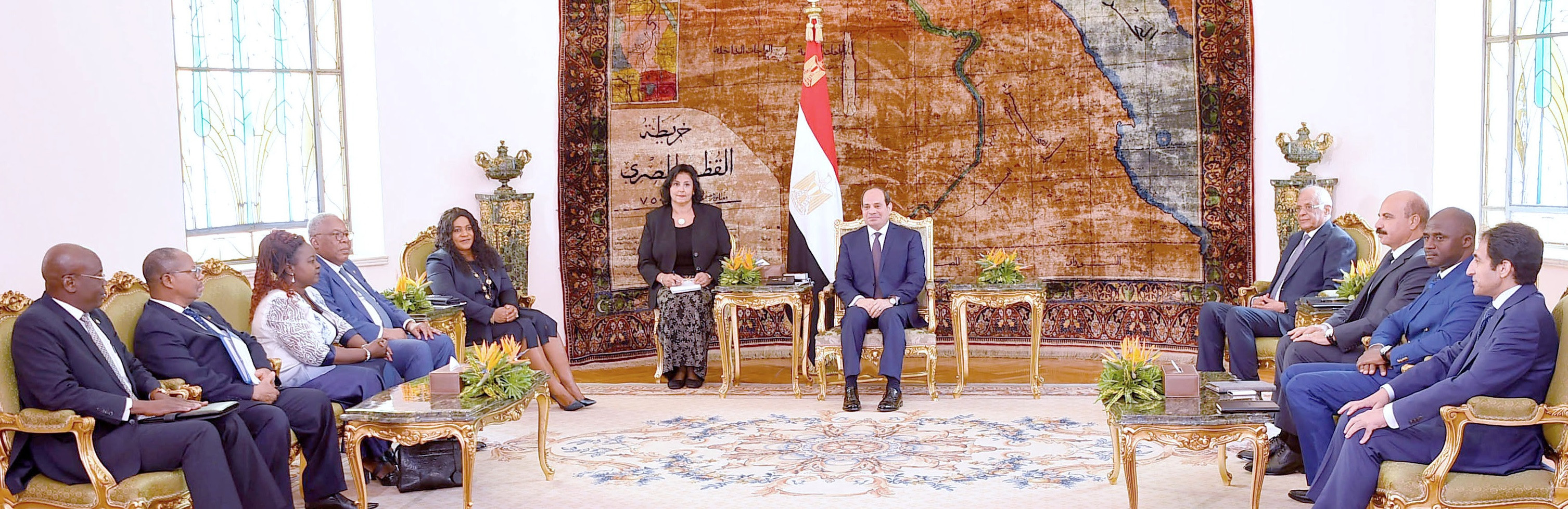 الرئيس السيسى ورئيسة برلمان توجو والوفد المرافق لها