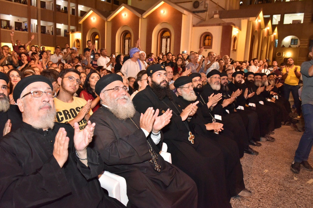 مليونى شخص يحتفلون بلجوء العائلة المقدسة بدير العذراء فى أسيوط