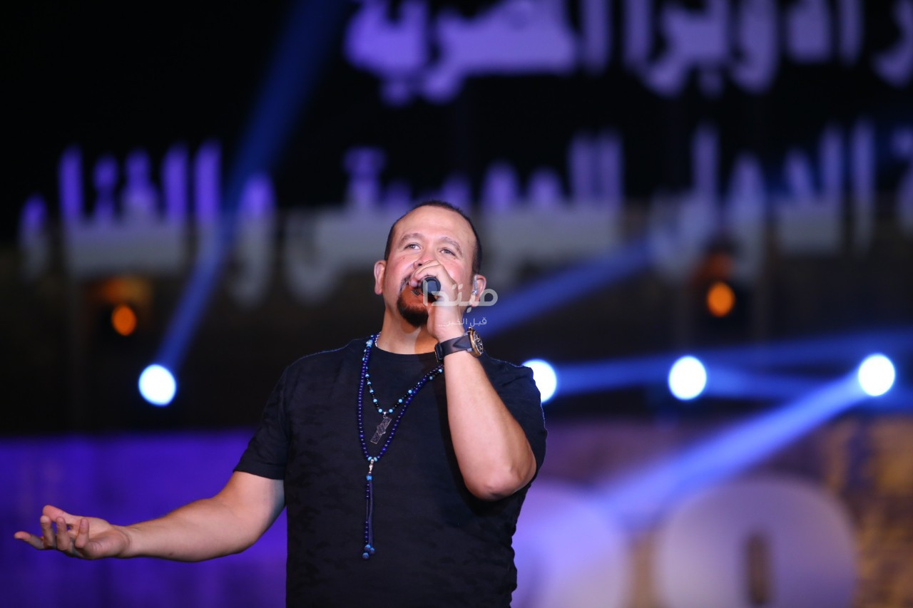 هشام عباس