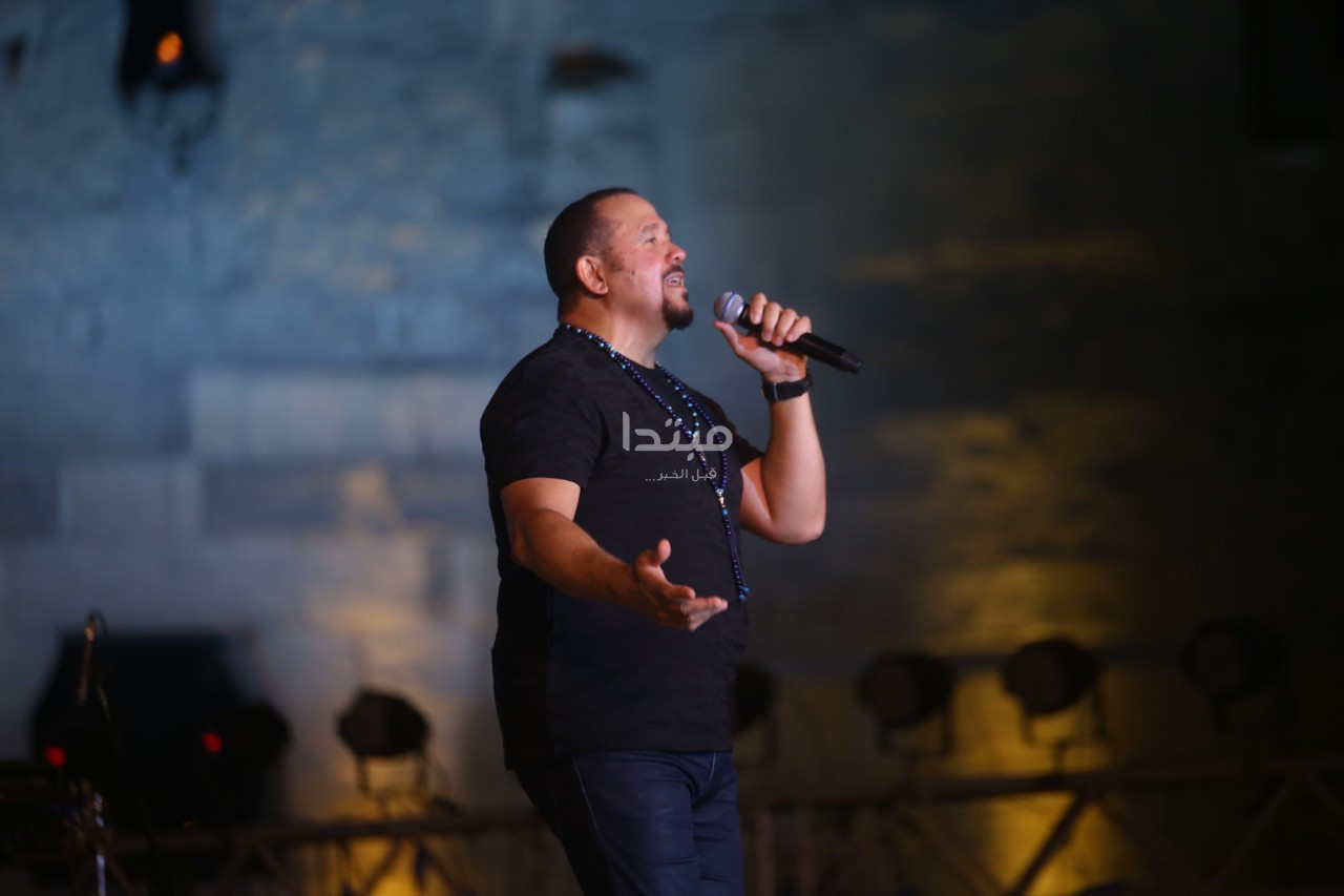 هشام عباس