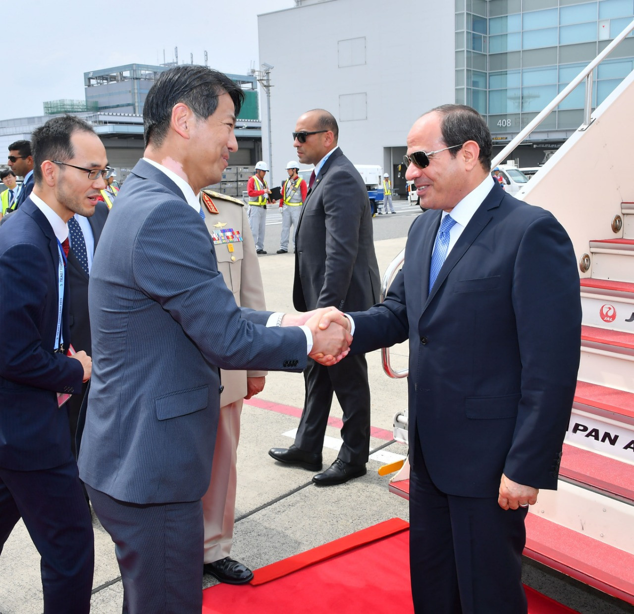 السيسى يصل اليابان