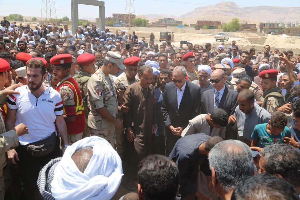 جنازة عسكرية لشهيد القوات المسلحة بقنا