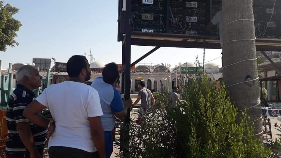 حملة إزالة إشغالات فى مارينا