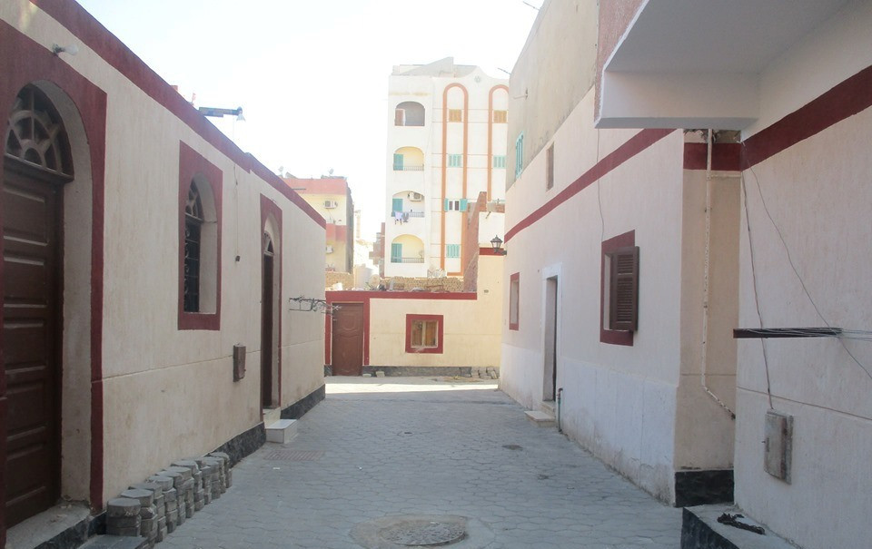 تطوير المناطق القديمة بالغردقة