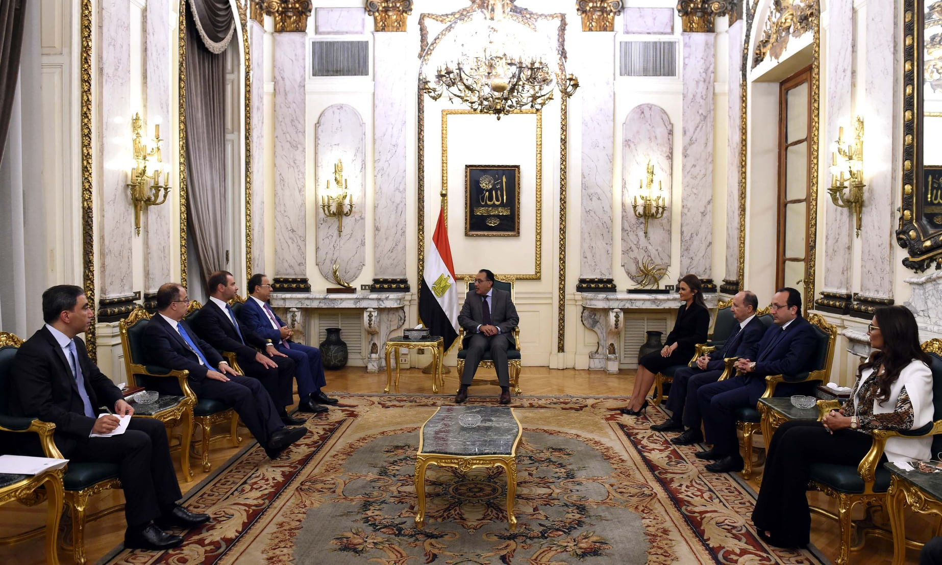 رئيس مجلس الوزراء