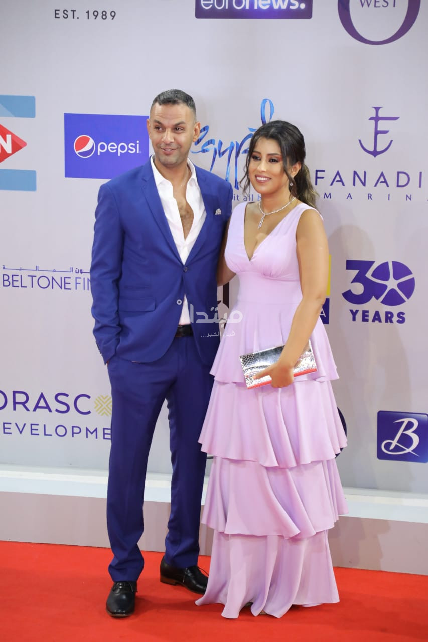 آيتن عامر وزوجها