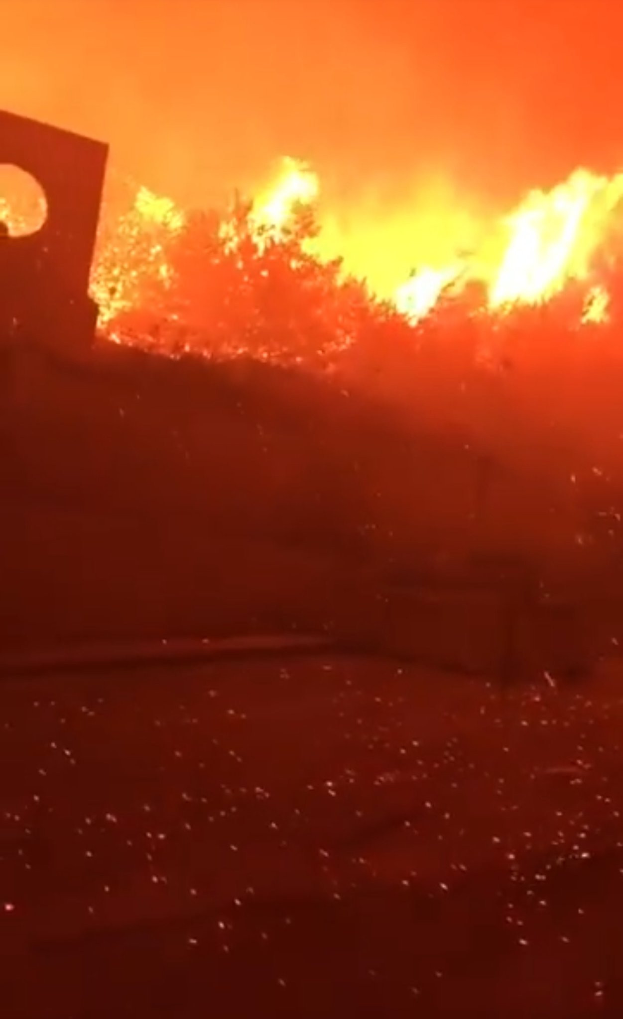 حرائق لبنان