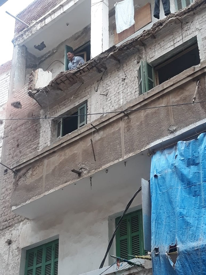 انهيار شرفة عقار في الإسكندرية