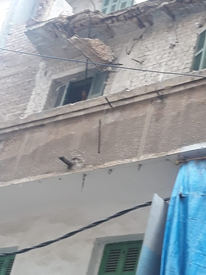 انهيار شرفة عقار في الإسكندرية