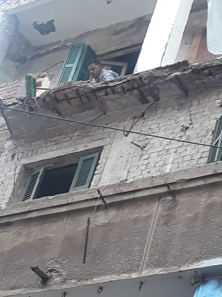 انهيار شرفة عقار في الإسكندرية
