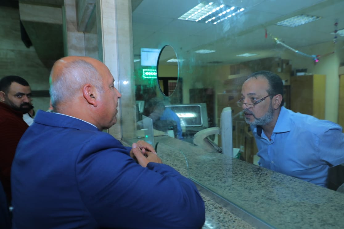 جولة وزير النقل بمحطة مصر