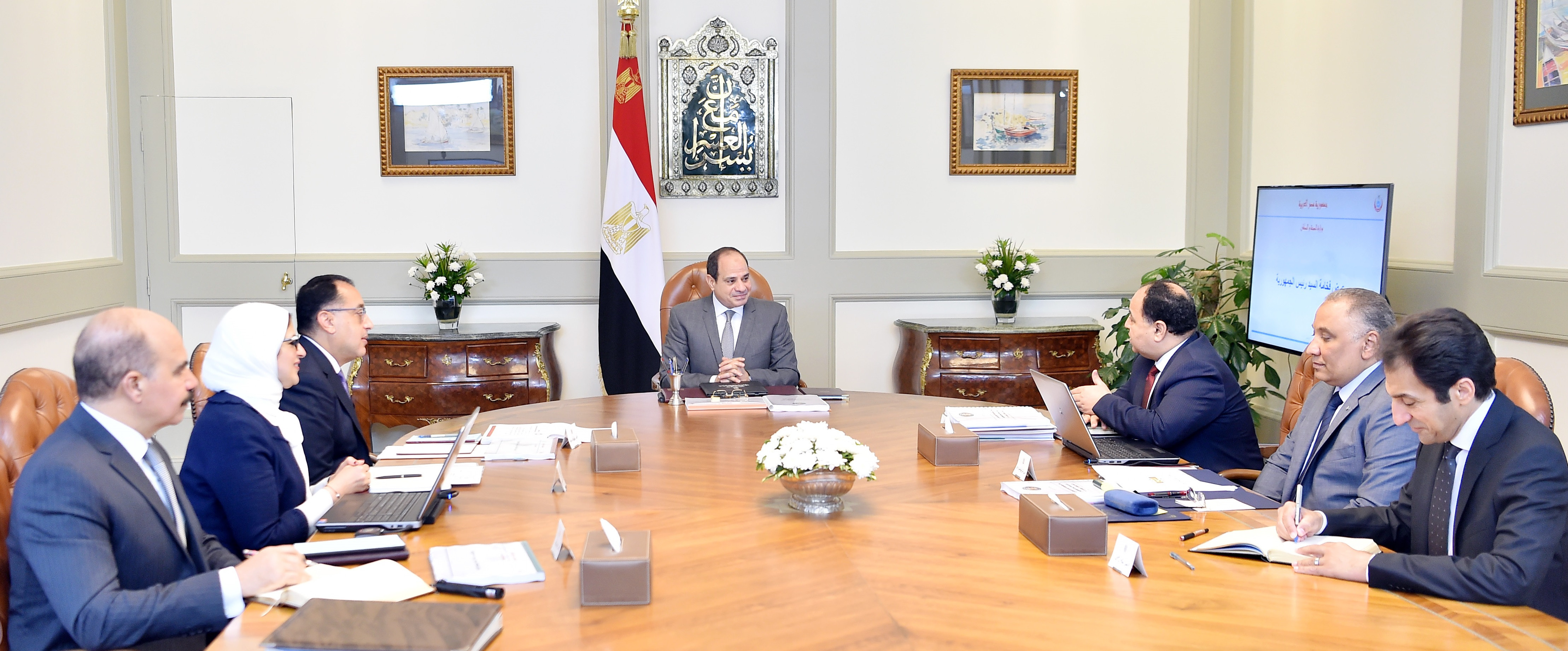 الرئيس السيسى يتابع تطورات القضاء على قوائم الانتظار