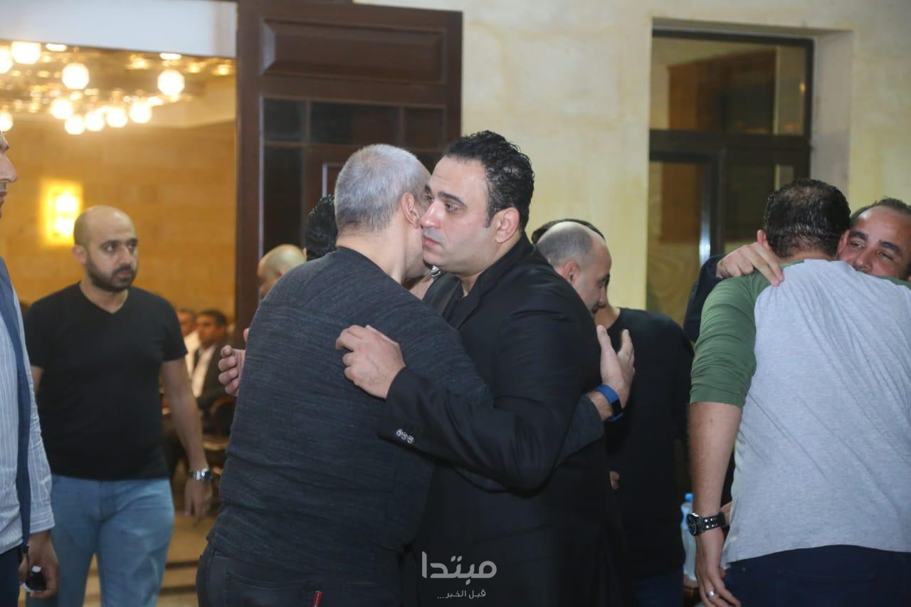 عزاء والد أكرم حسنى
