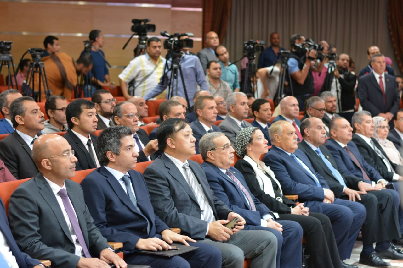 إطلاق أول أتوبيس كهربائى