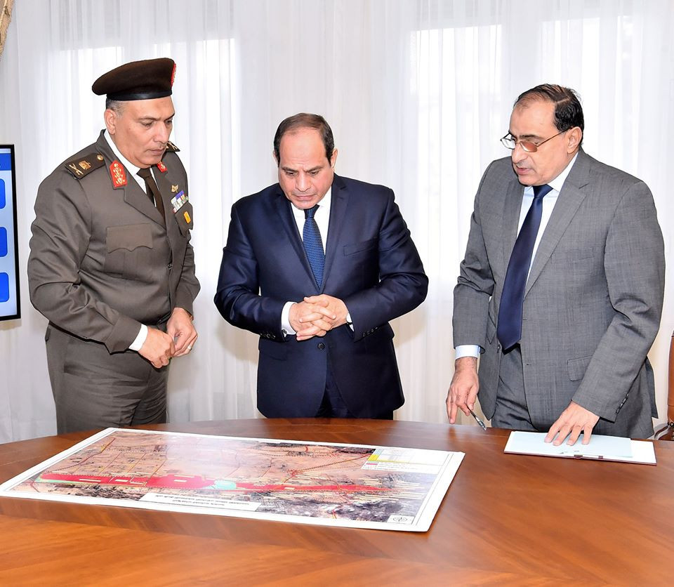 السيسي مع رئيس الهيئة الهندسية للقوات المسلحة