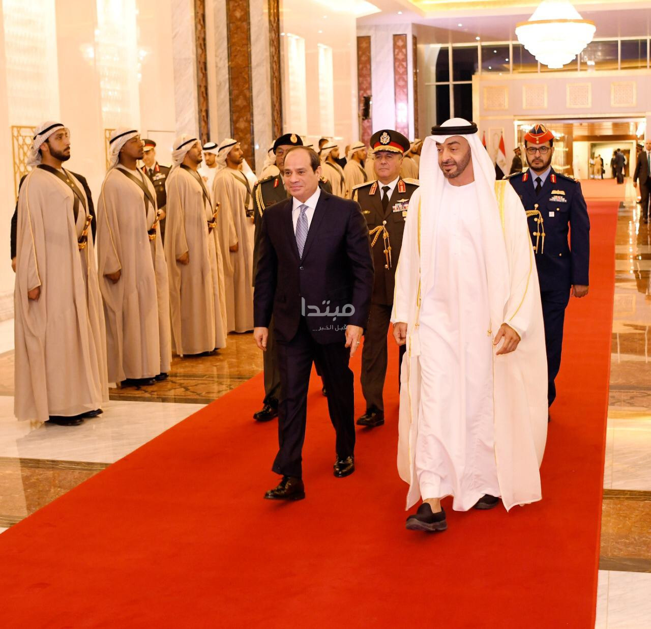 مراسم استقبال السيسى بدولة الإمارات العربية