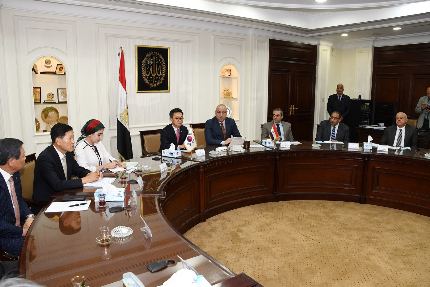 وزير الإسكان