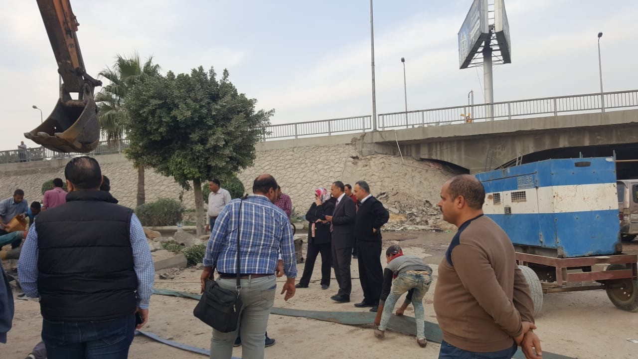 حفار يتسبب في كسر ماسورة مياه بالإسكندرية
