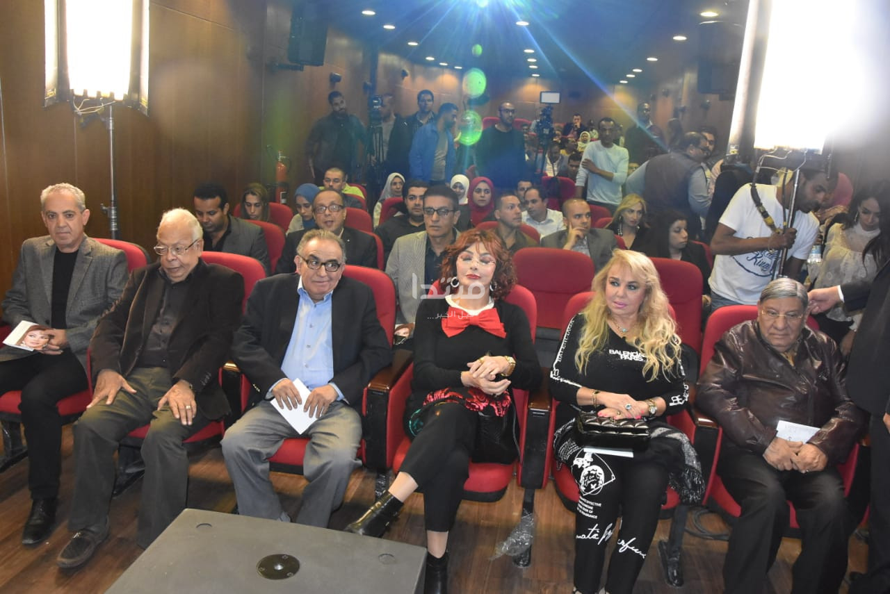 تكرم الفنانة نبيلة عبيد