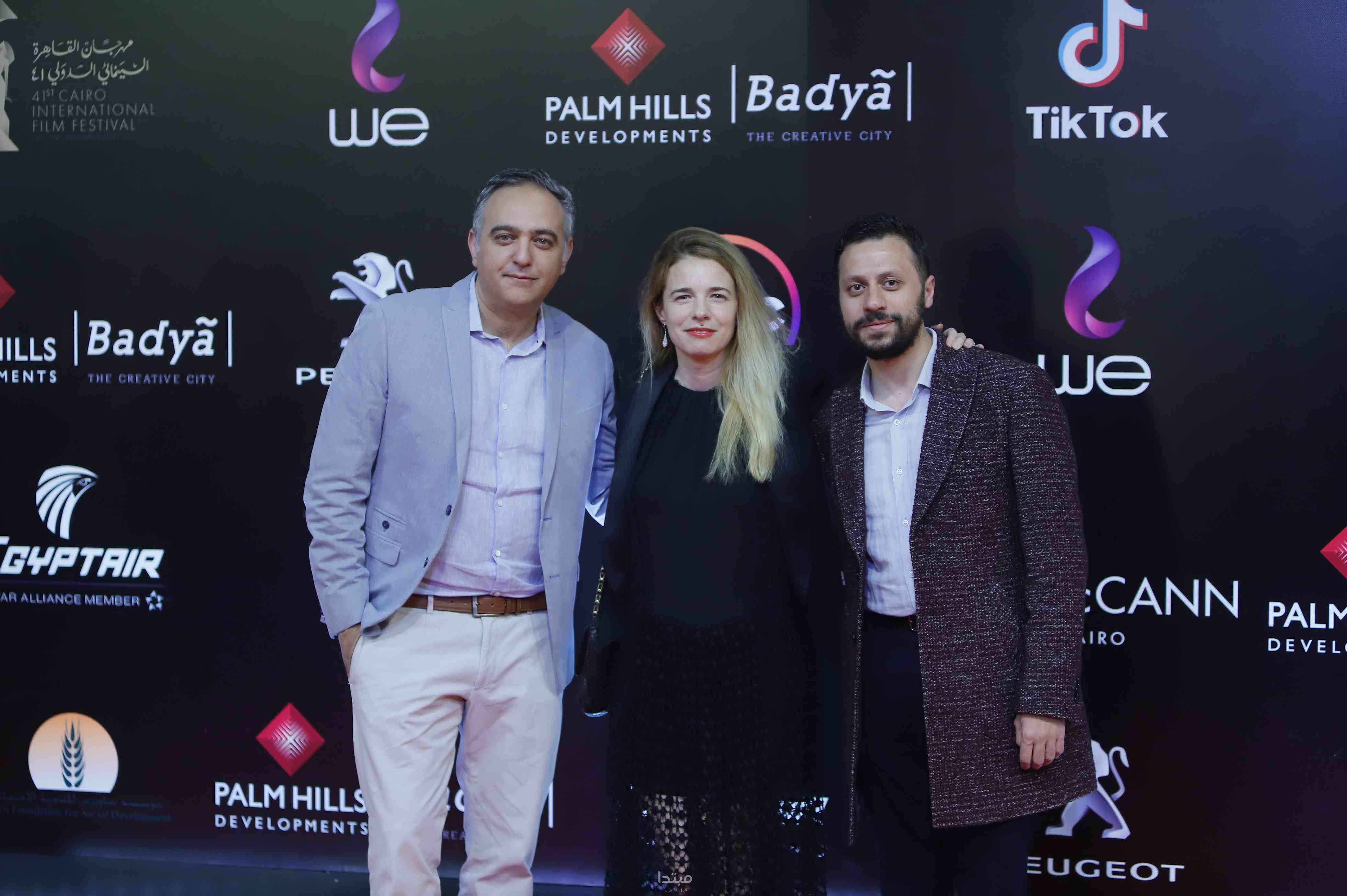 أبطال الفيلم الكندى ضيف شرف