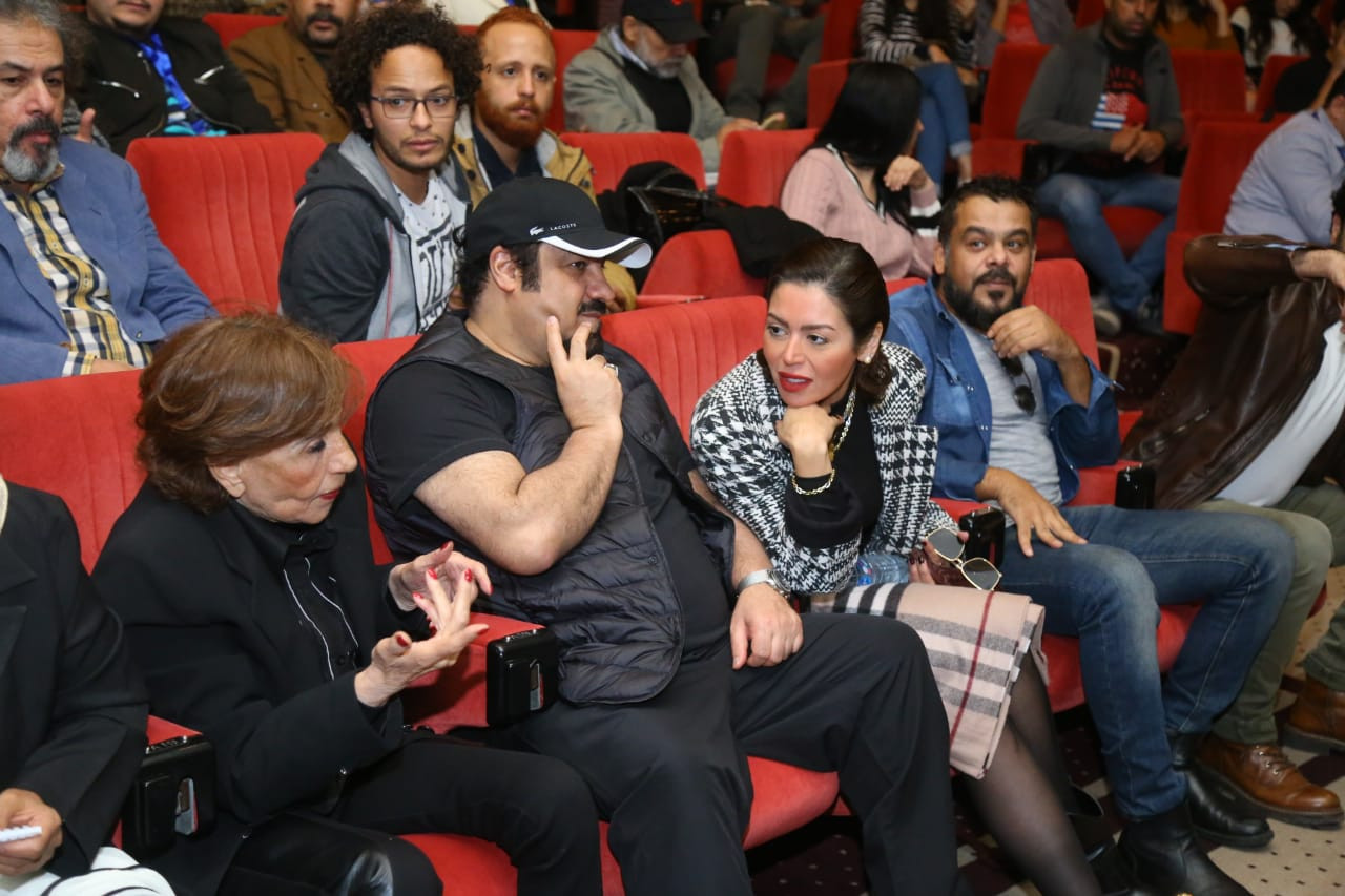 مسرحية أصحاب السعادة