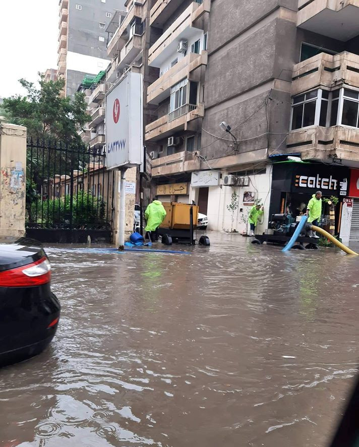 الأمطار تغرق شوارع الإسكندرية