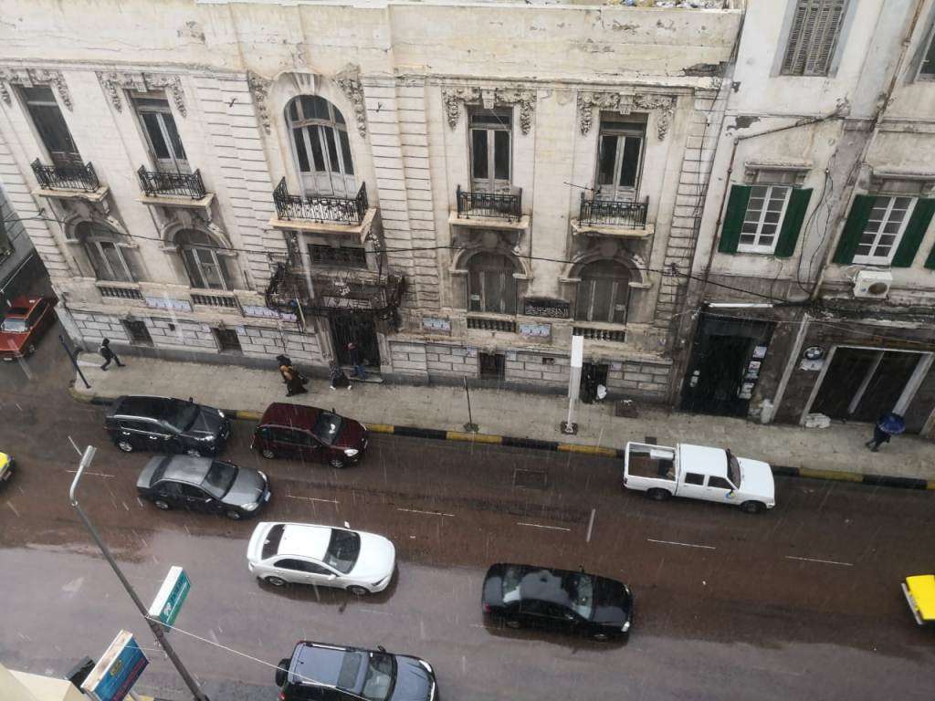 أمطار غزيرة على الإسكندرية