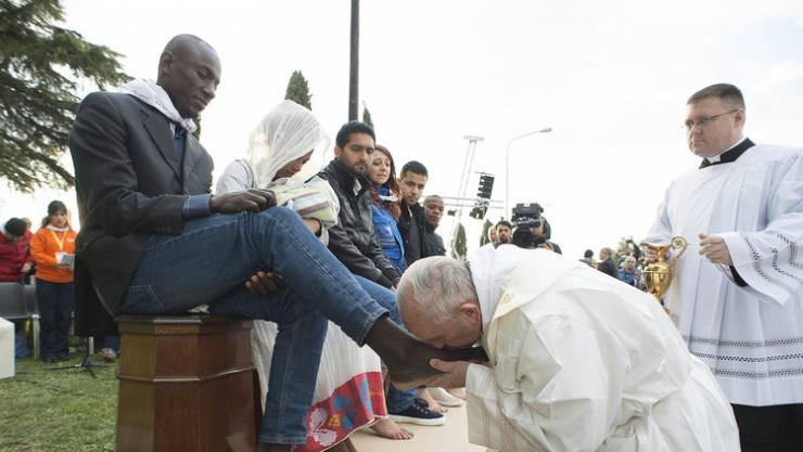 مواقف البابا فرنسيس الإنسانية