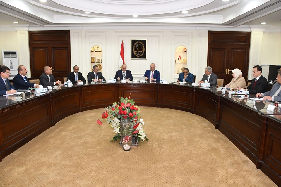 وزير الإسكان ومحافظ القاهرة