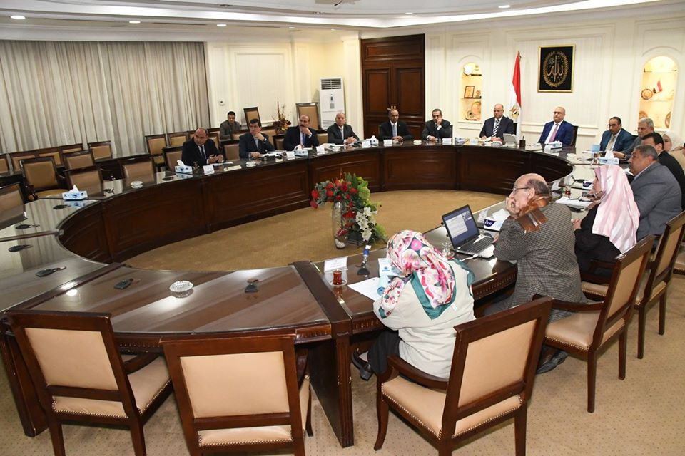 وزير الإسكان ومحافظ القاهرة