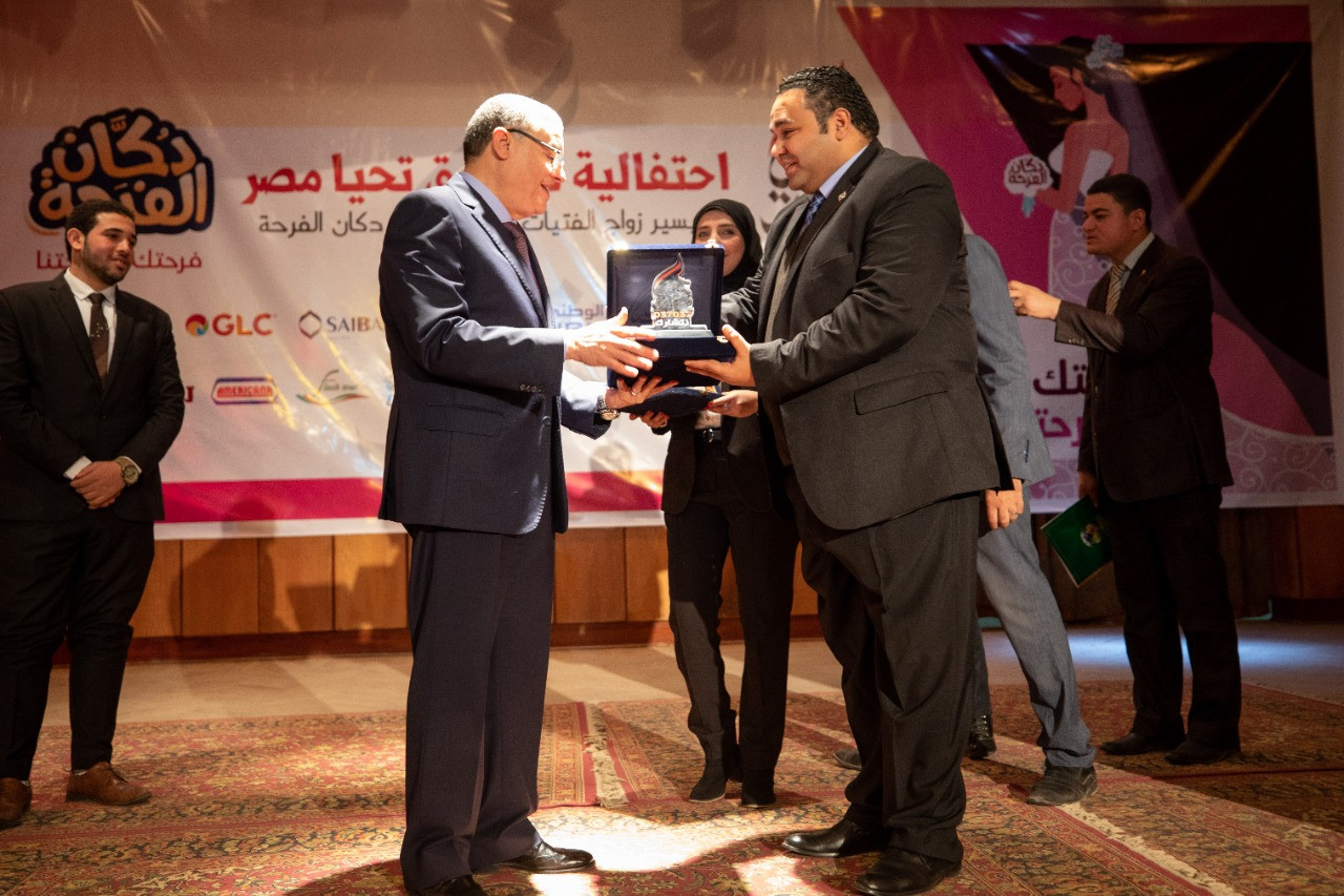 تسليم  50 فتاة تجهيزات الزواج بالمنيا