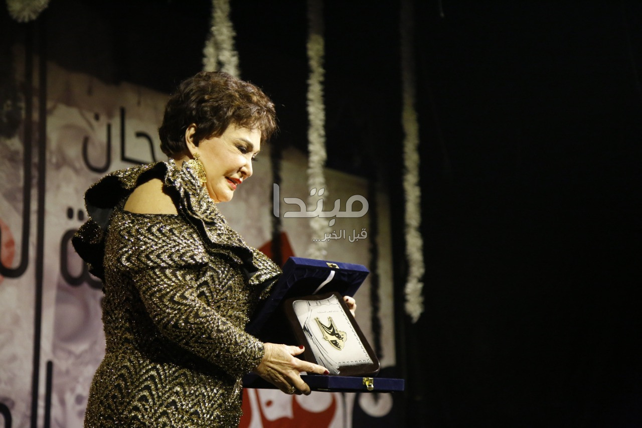 الفنانة لبلبة