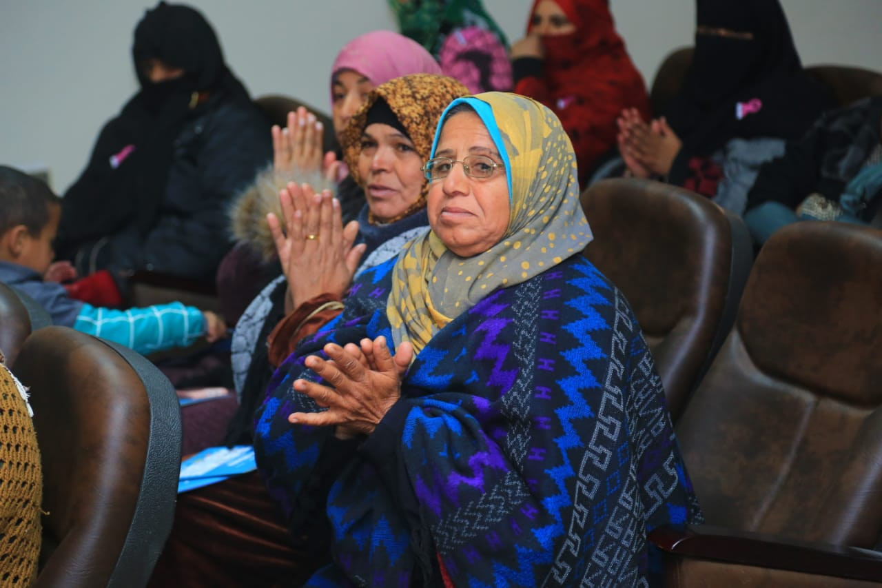 حملة توعية عن سرطان الثدى