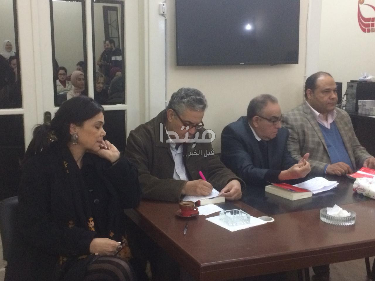 حفل مناقشة رواية خطوط شائكة