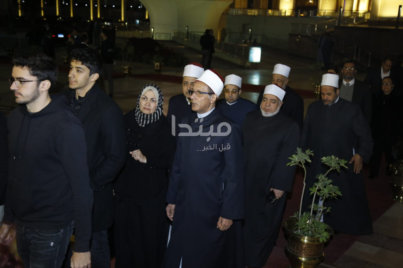 عزاء نجل مايا مرسى