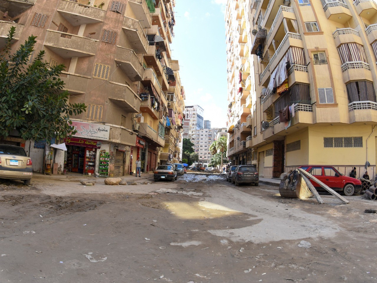 جولة محافظ الإسكندرية بمنطقة السيوف