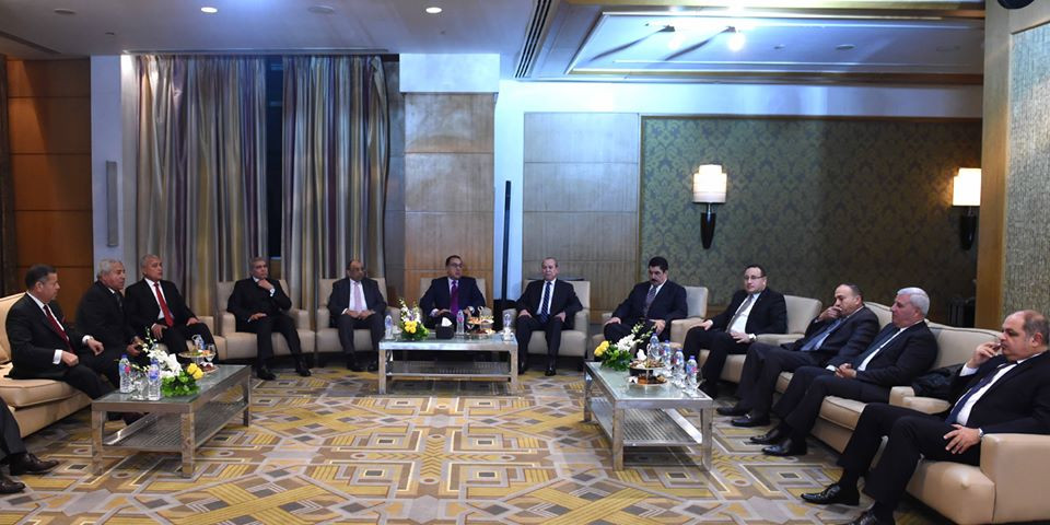 مدبولى والمحافظين السابقين