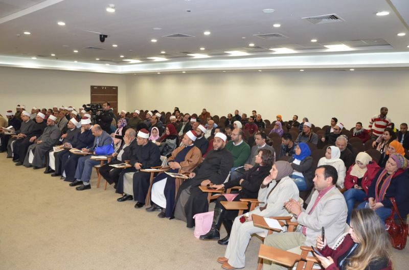 وزير الأوقاف فى معرض الكتاب