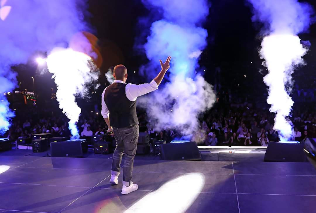 عمرو دياب فى جدة