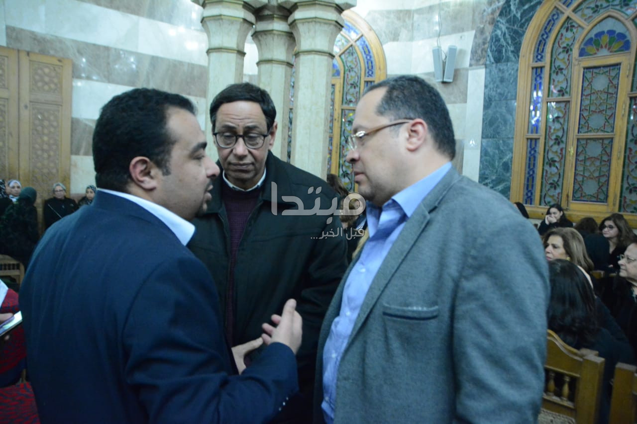 هانى لبيب يقدم واجب العزاء فى وفاة لينين الرملى
