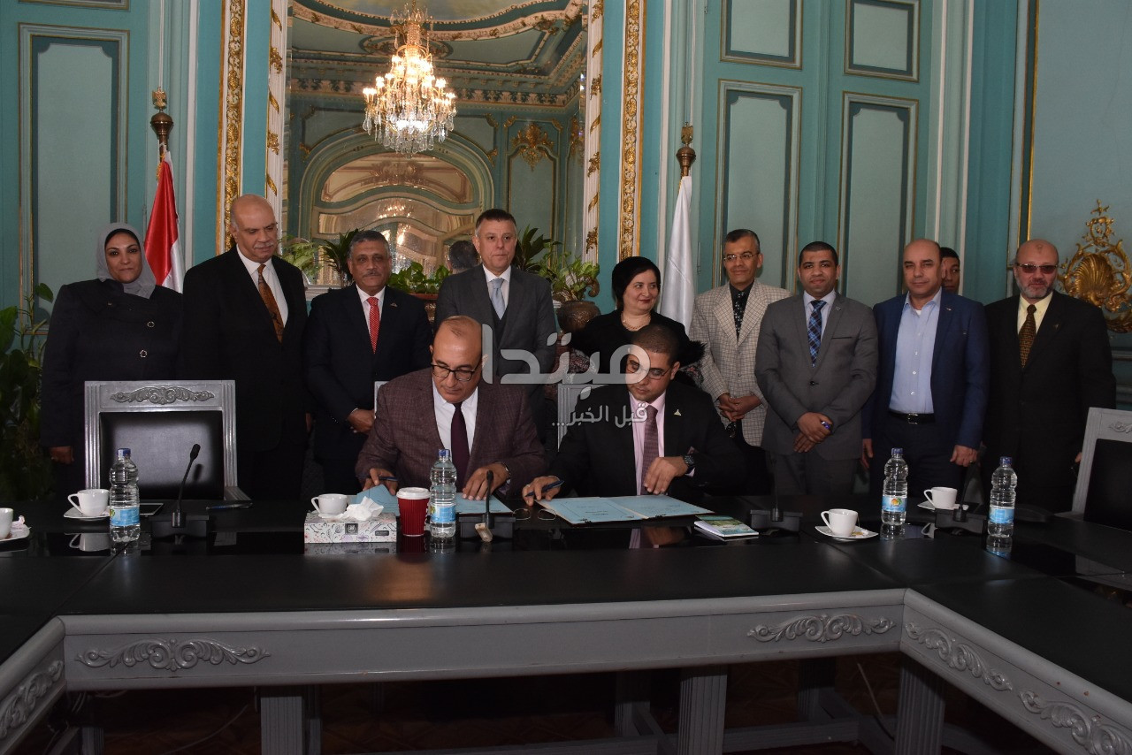 جامعة عين شمس