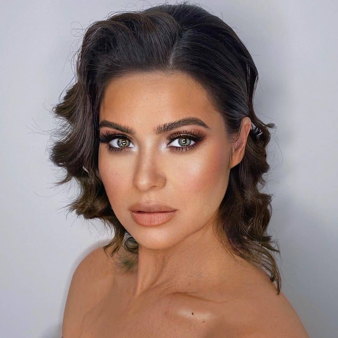 يسرا اللوزى