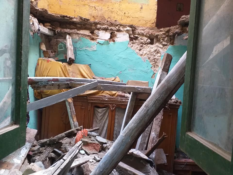 انهيار جزئي لعقار في أبي قير