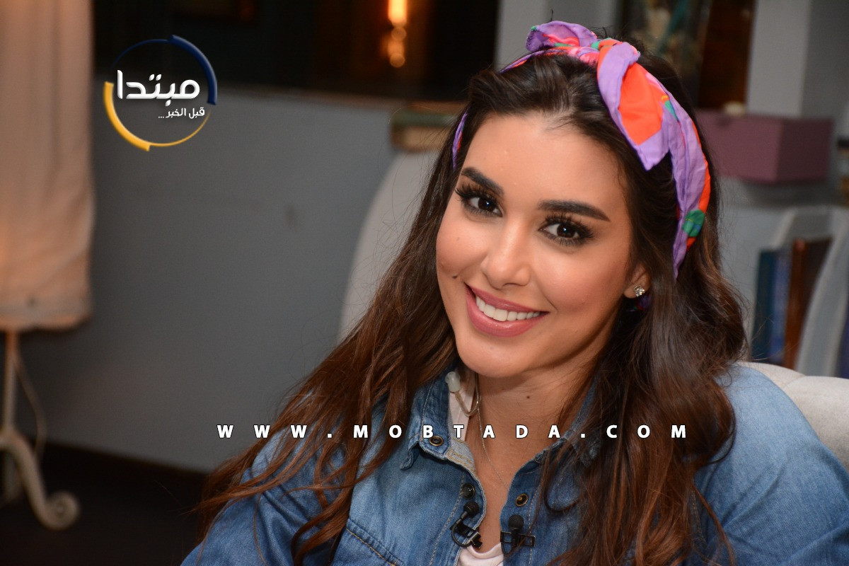 خاص .. ياسمين صبرى بإطلالات جذابة