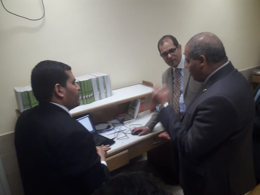 جولة رئيس جامعة الأزهر