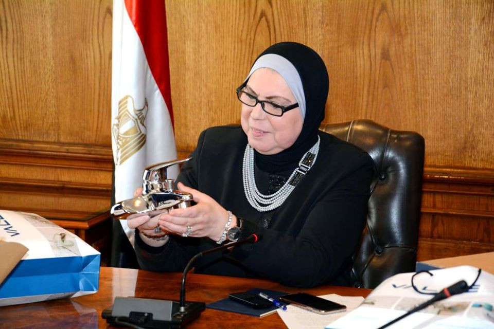نيفين جامع - وزيرة التجارة والصناعة