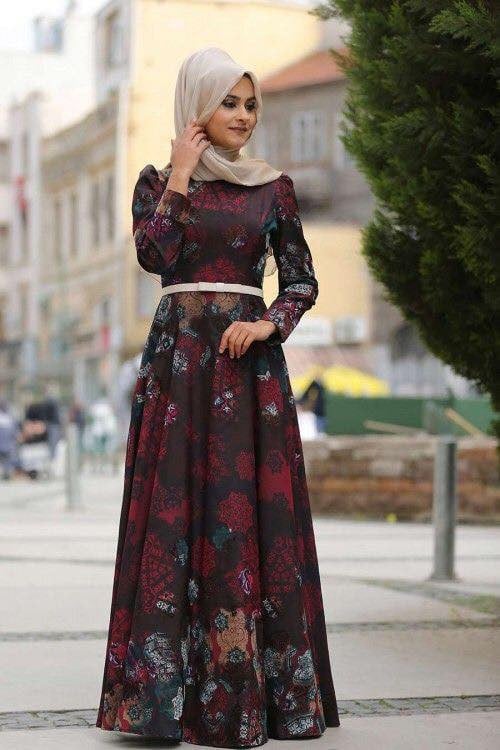 بلوزات ستان للمحجبات الفساتين المنقوشة للمحجبات فى عيد الفطر | مبتدا