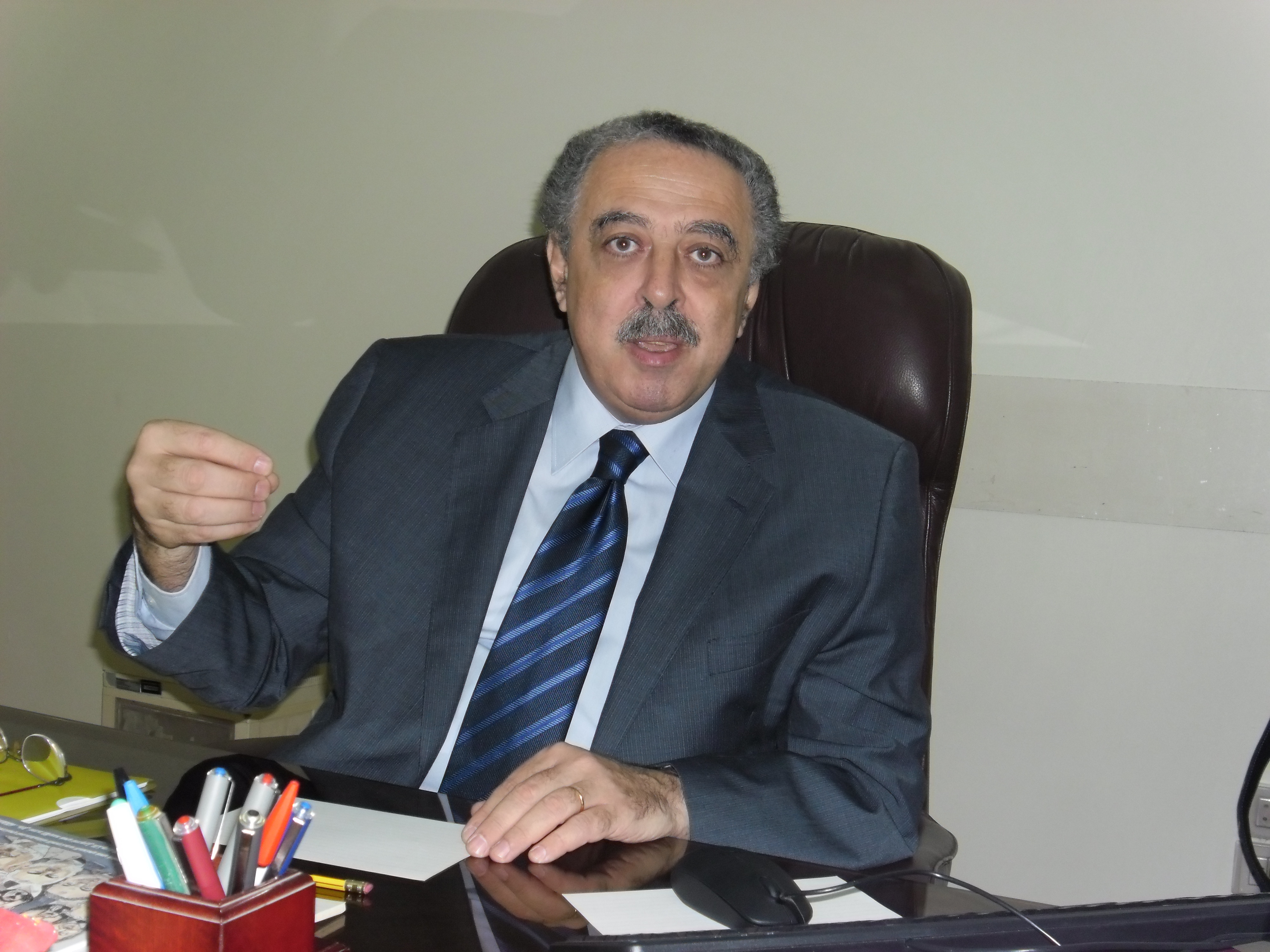 الدكتور سمير مرقص